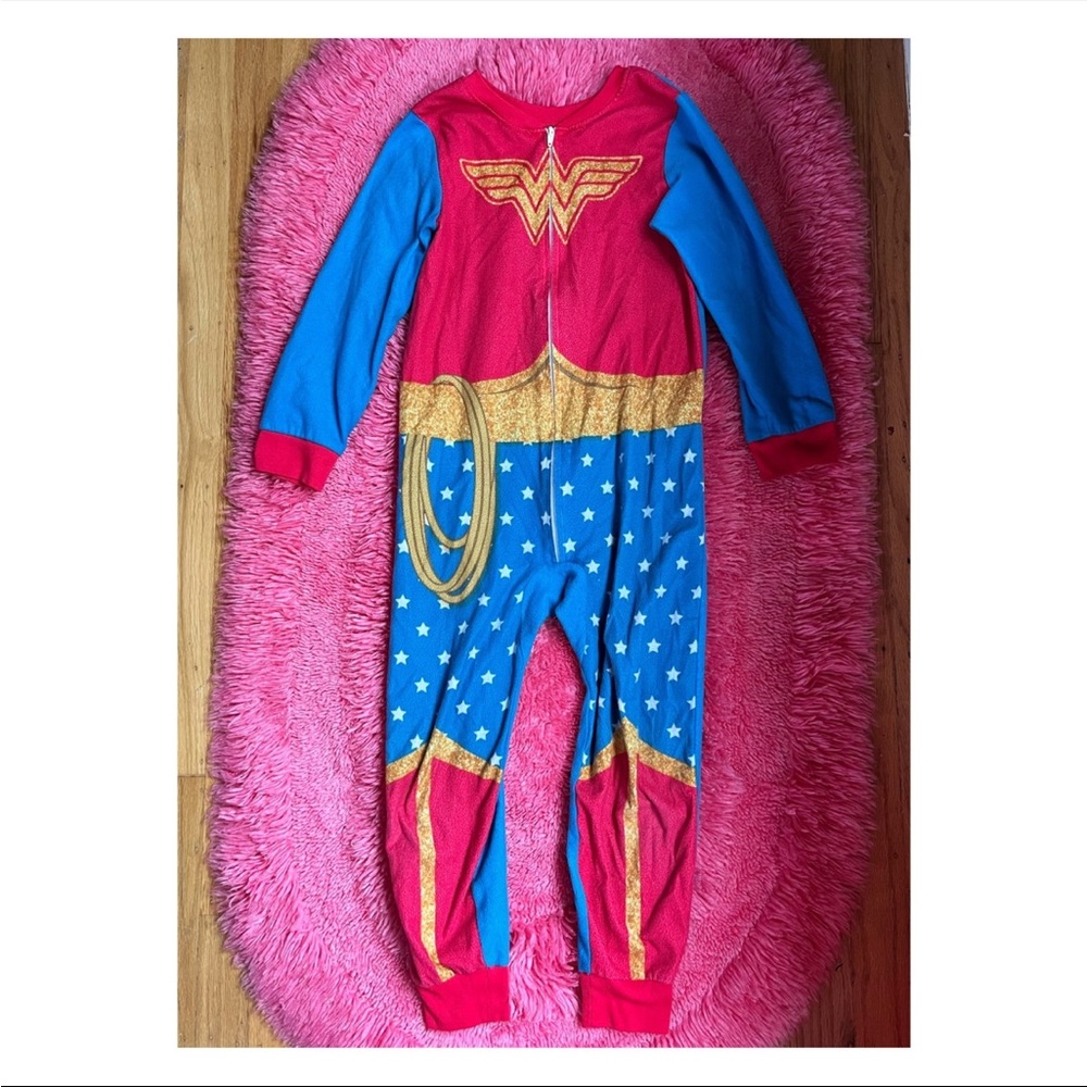 DC COMICS WONDER WOMAN PAJAMAS KIDS 6/6X